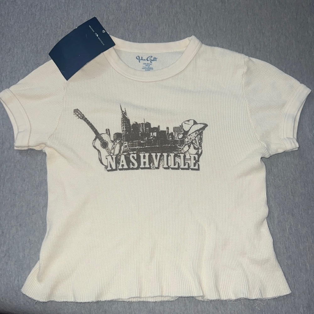 Brandy Melville tee